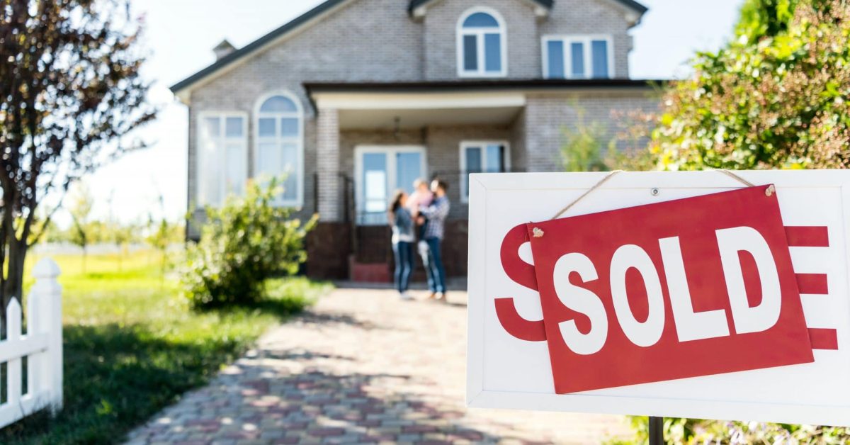 Streamlining Your Home Sale: How Does Cash for Houses Simplify Things?