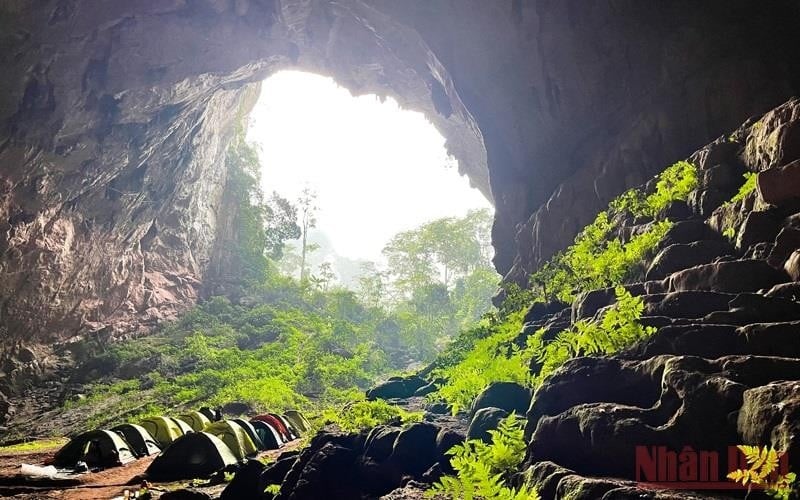 Beneath the Surface: Unveiling the Subterranean Marvels of Vietnam’s Caving Landscape